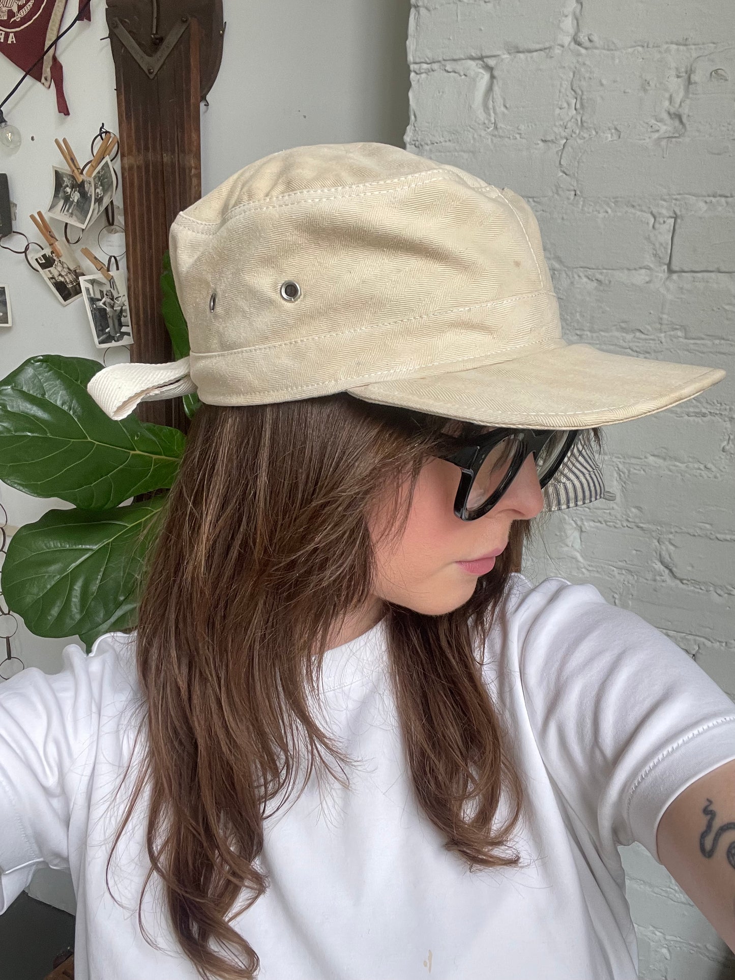 Painter's Cap with Tie Closure