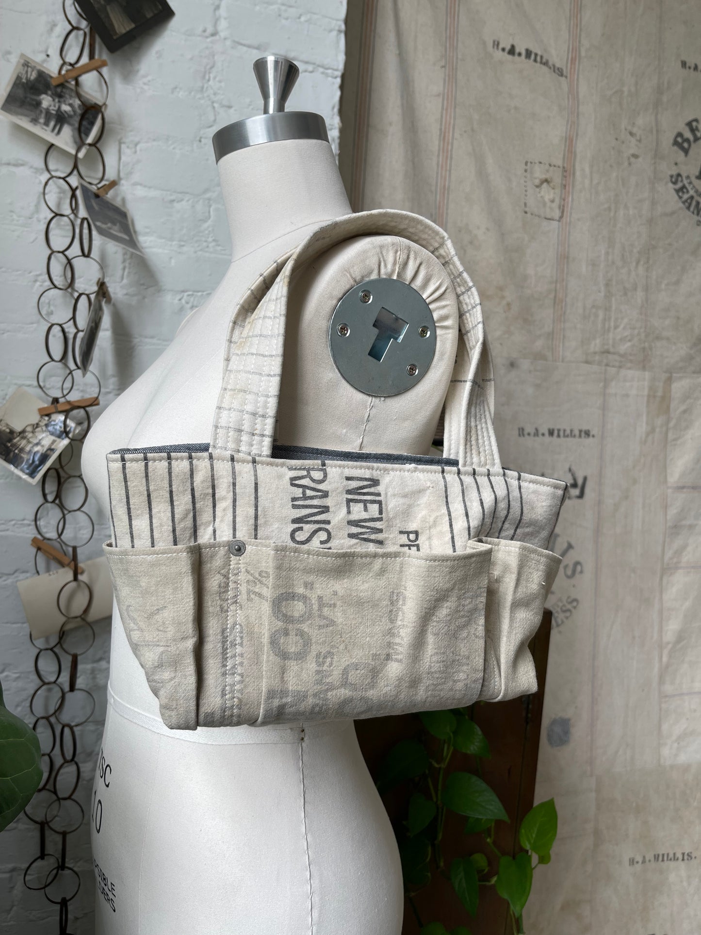 New York City Small Garden Tote