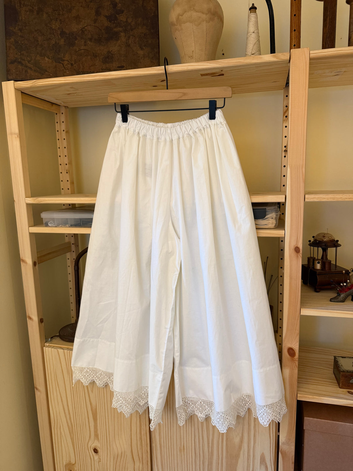 Pillowcase Bloomers with Diamond Crochet Hem [OS]