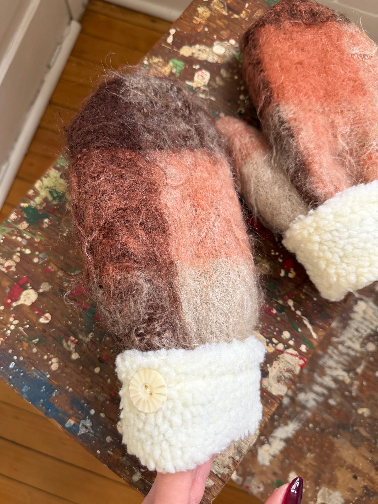 Mohair Mittens [S/M]