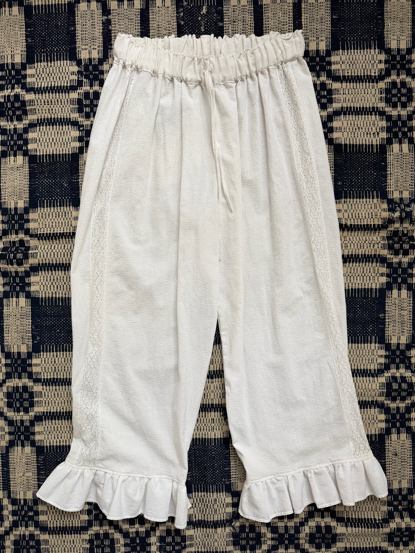 Lace Striped Bloomer Ruffle Pants [M]