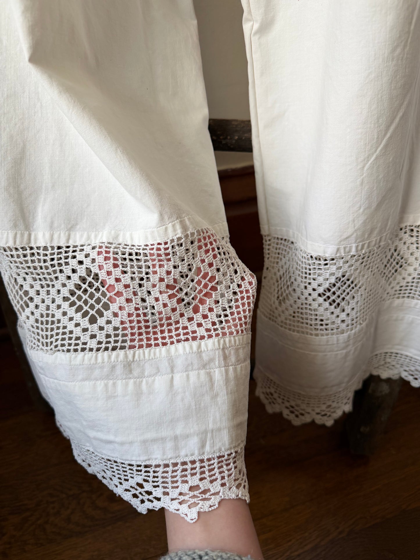 Double Crochet Hem Bloomer Pants w/ Apron [M/L]