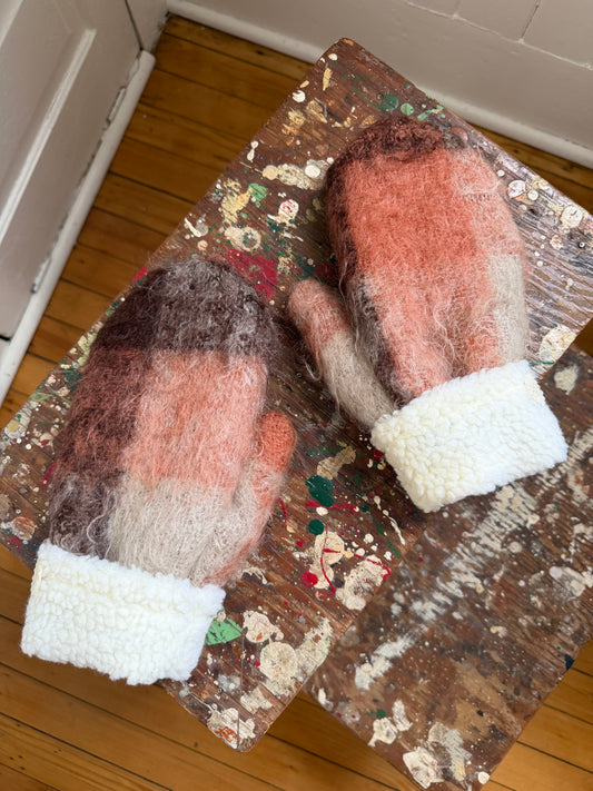 Mohair Mittens [S/M]