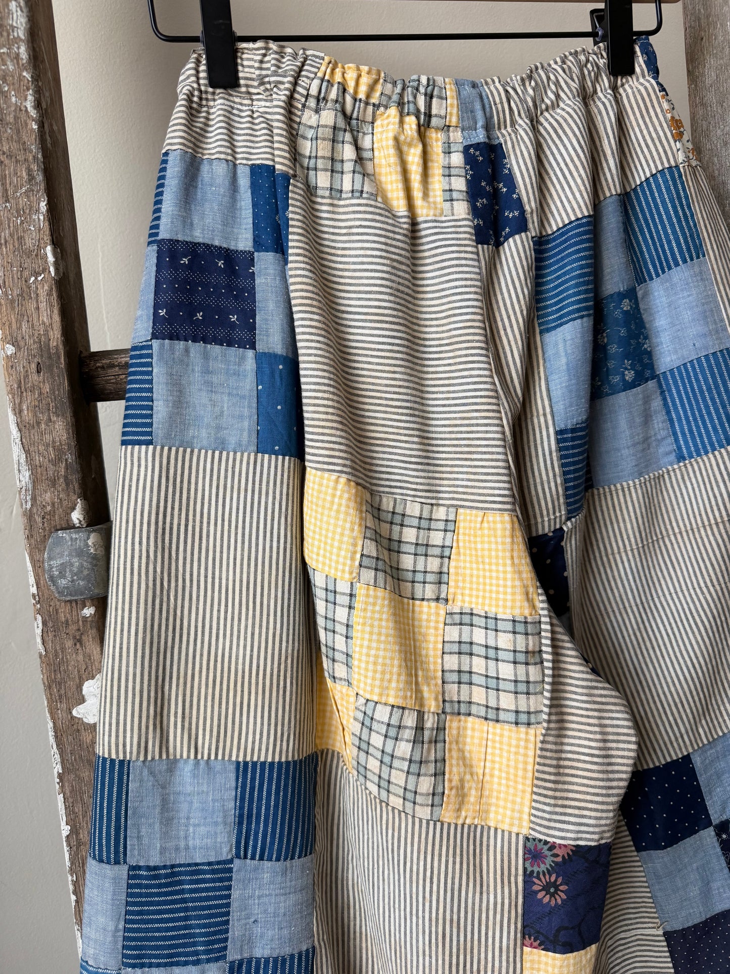 Antique Calico Quilt Topper Pants [M]