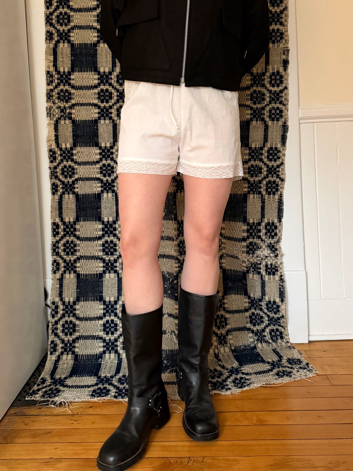 Lace Striped Bloomer Shorts [XS/S]