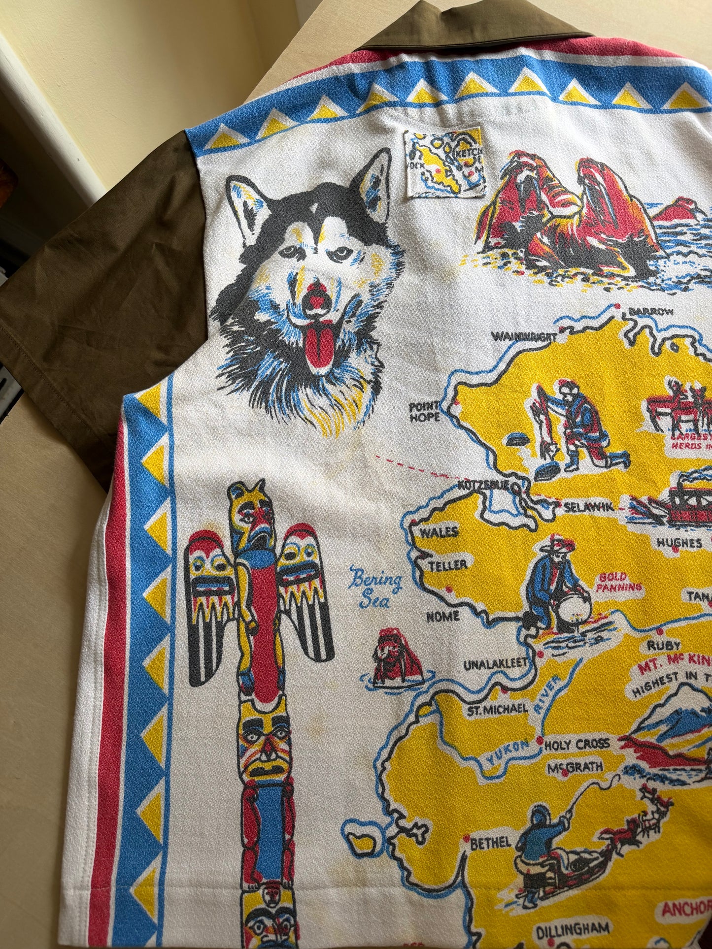 Alaskan Wilderness Souvenir Camp Collar [L]