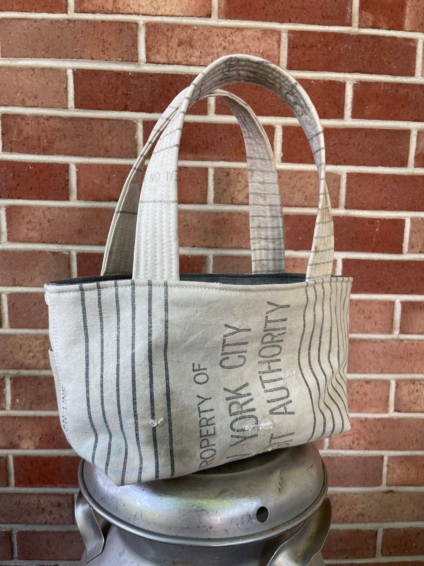 New York City Small Garden Tote