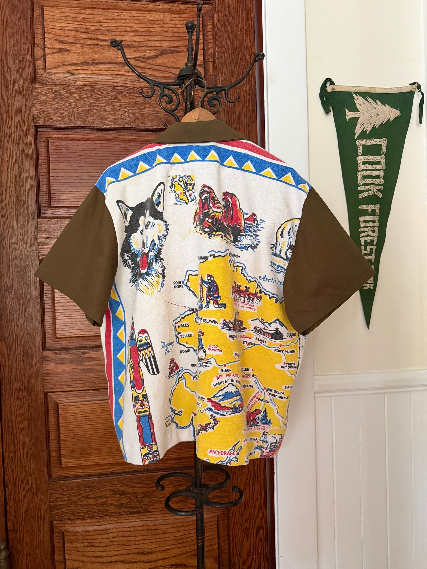 Alaskan Wilderness Souvenir Camp Collar [L]