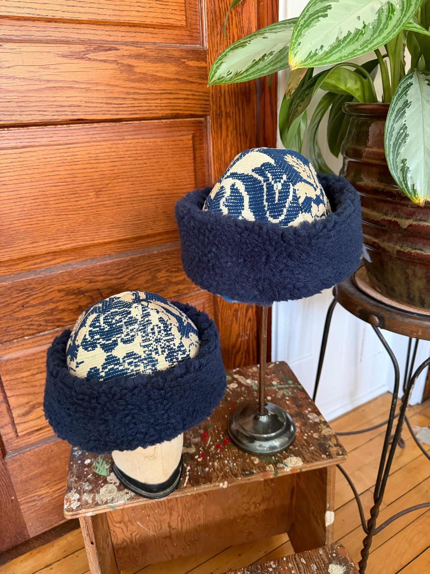 Coverlet and Sherpa Toque