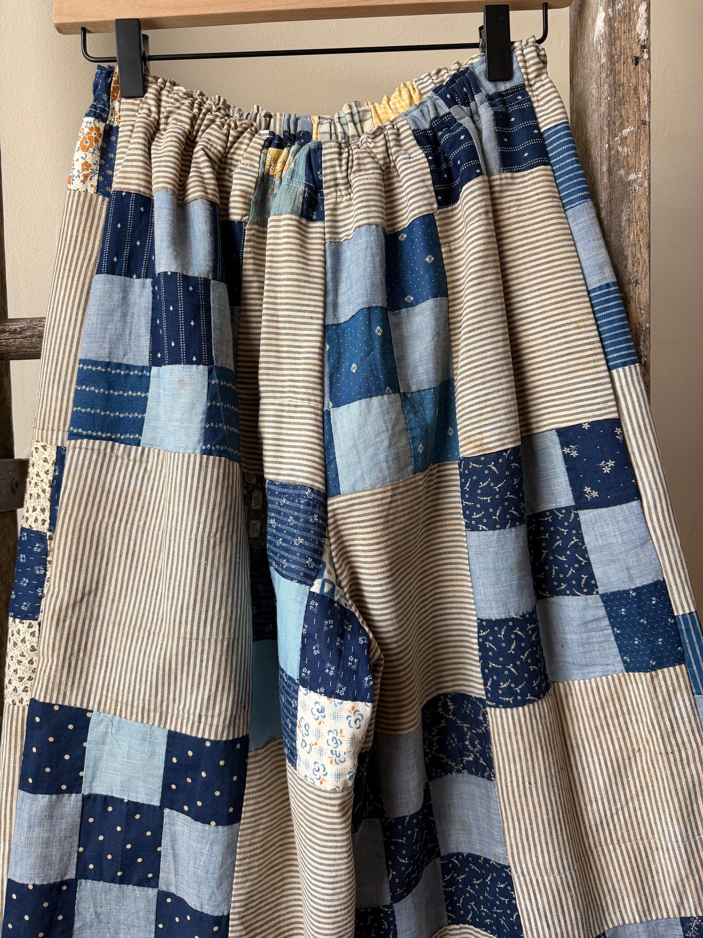 Antique Calico Quilt Topper Pants [M]