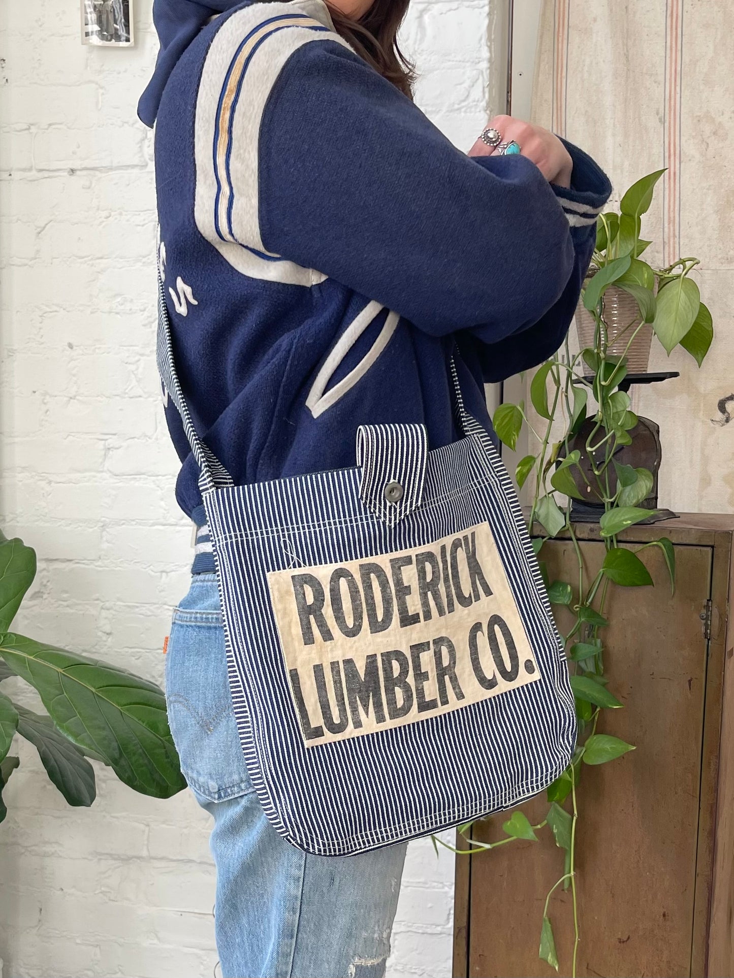 Lumber Co Magazine Bag