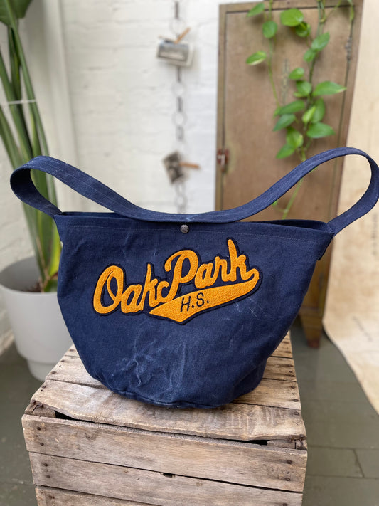 Oak Park Navy Messenger Bag