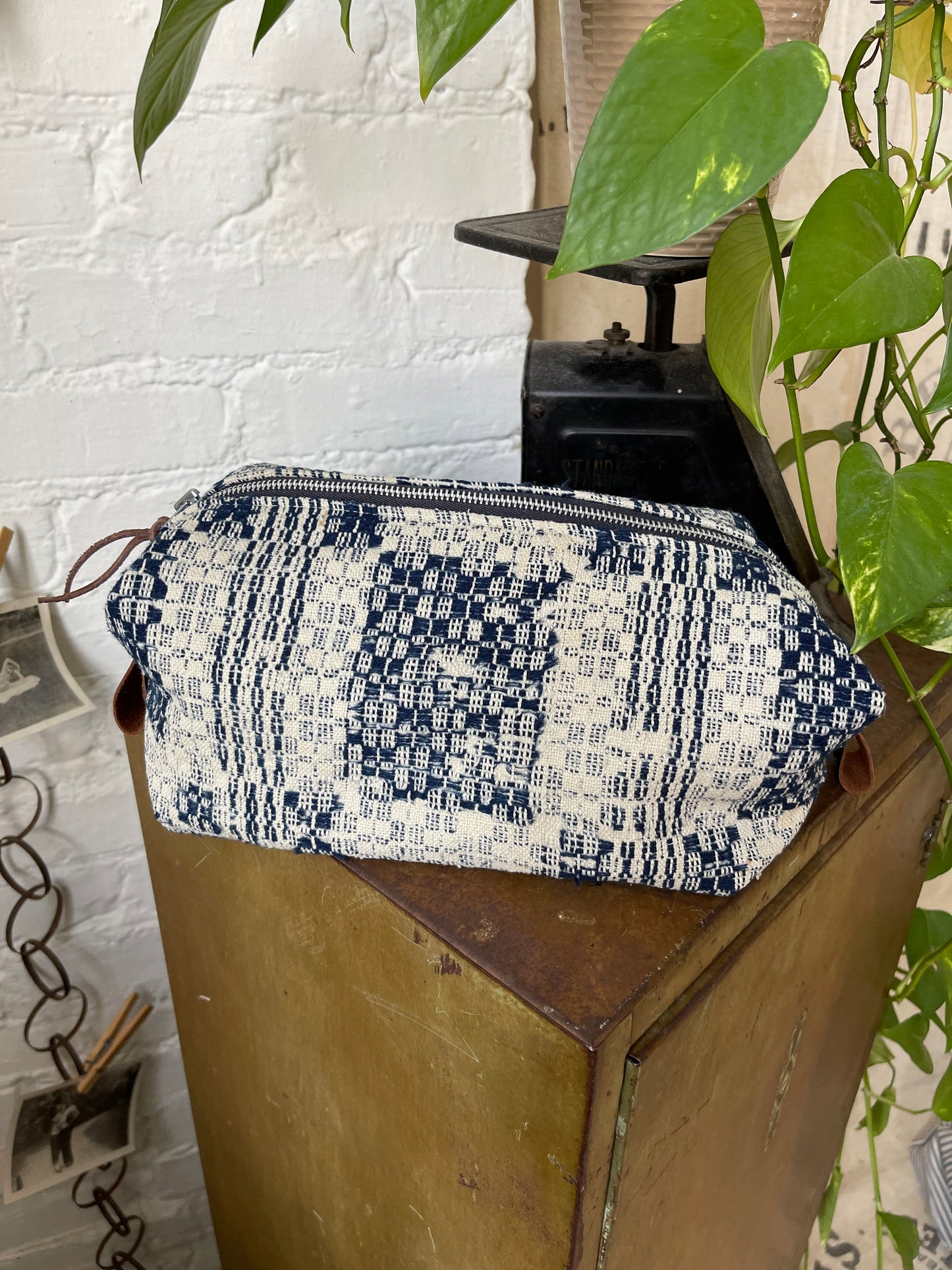 Antique Coverlet Dopp Kit