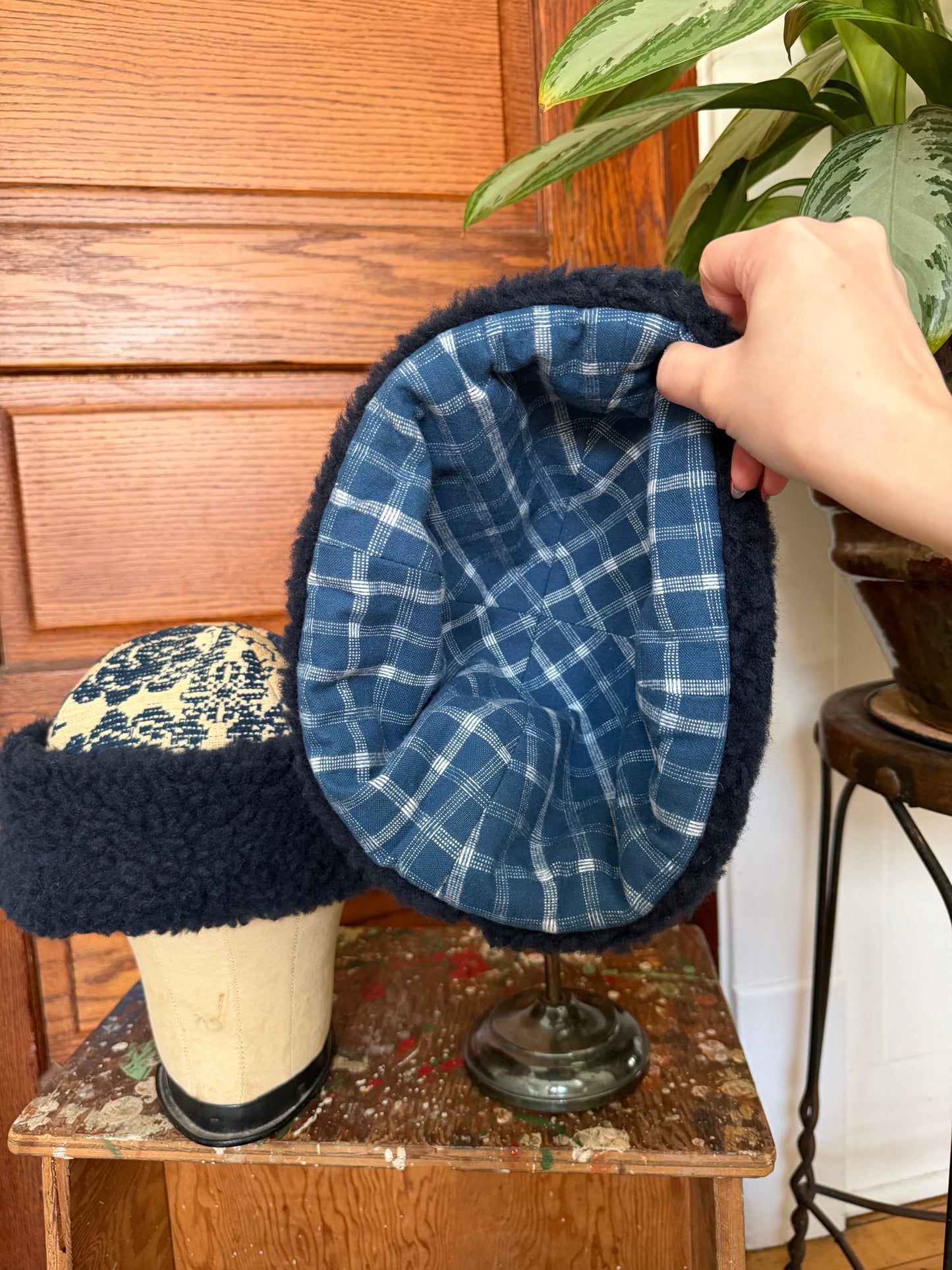 Coverlet and Sherpa Toque