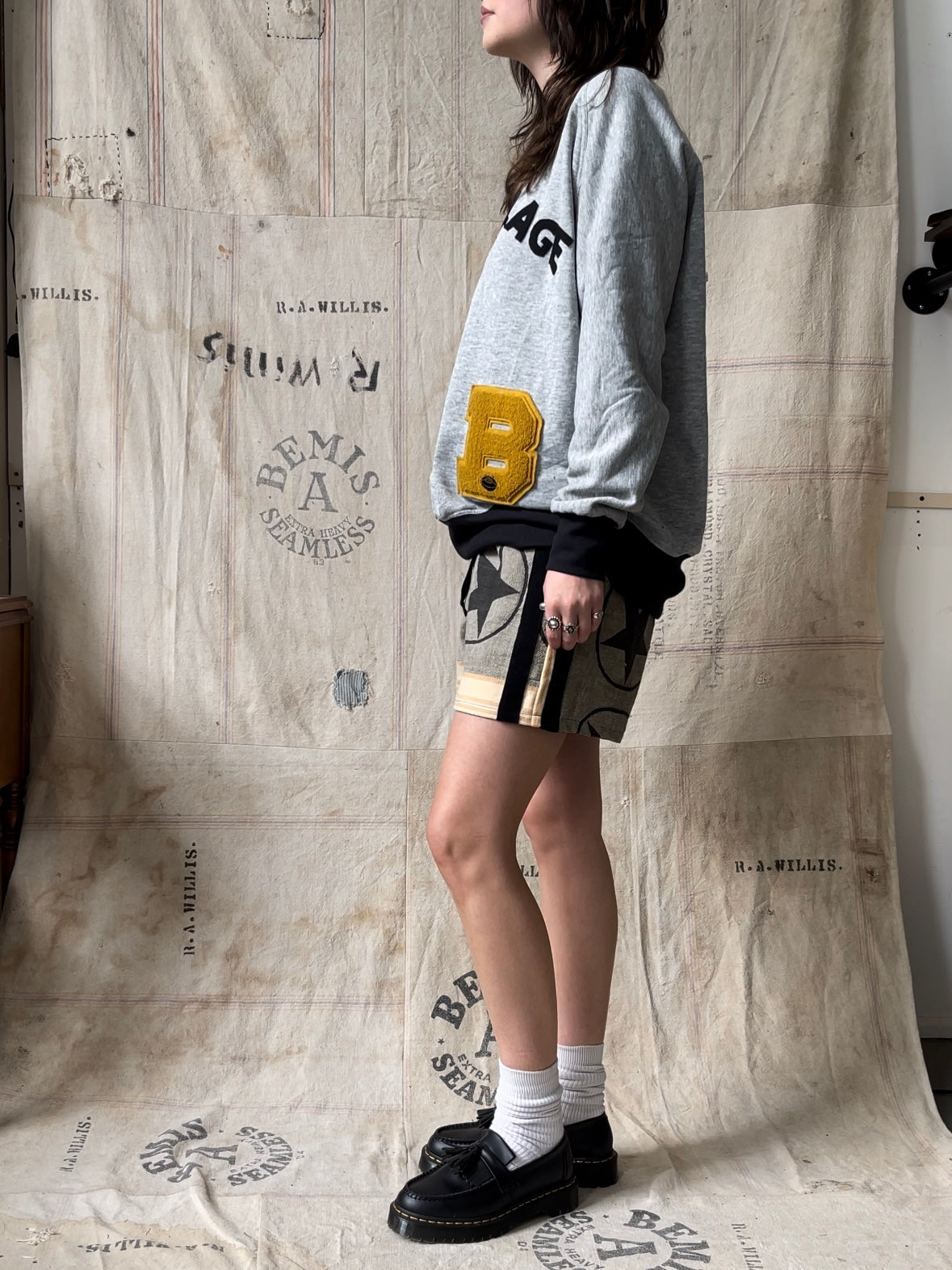 Assemblage Double V Sweatshirt [M/L]