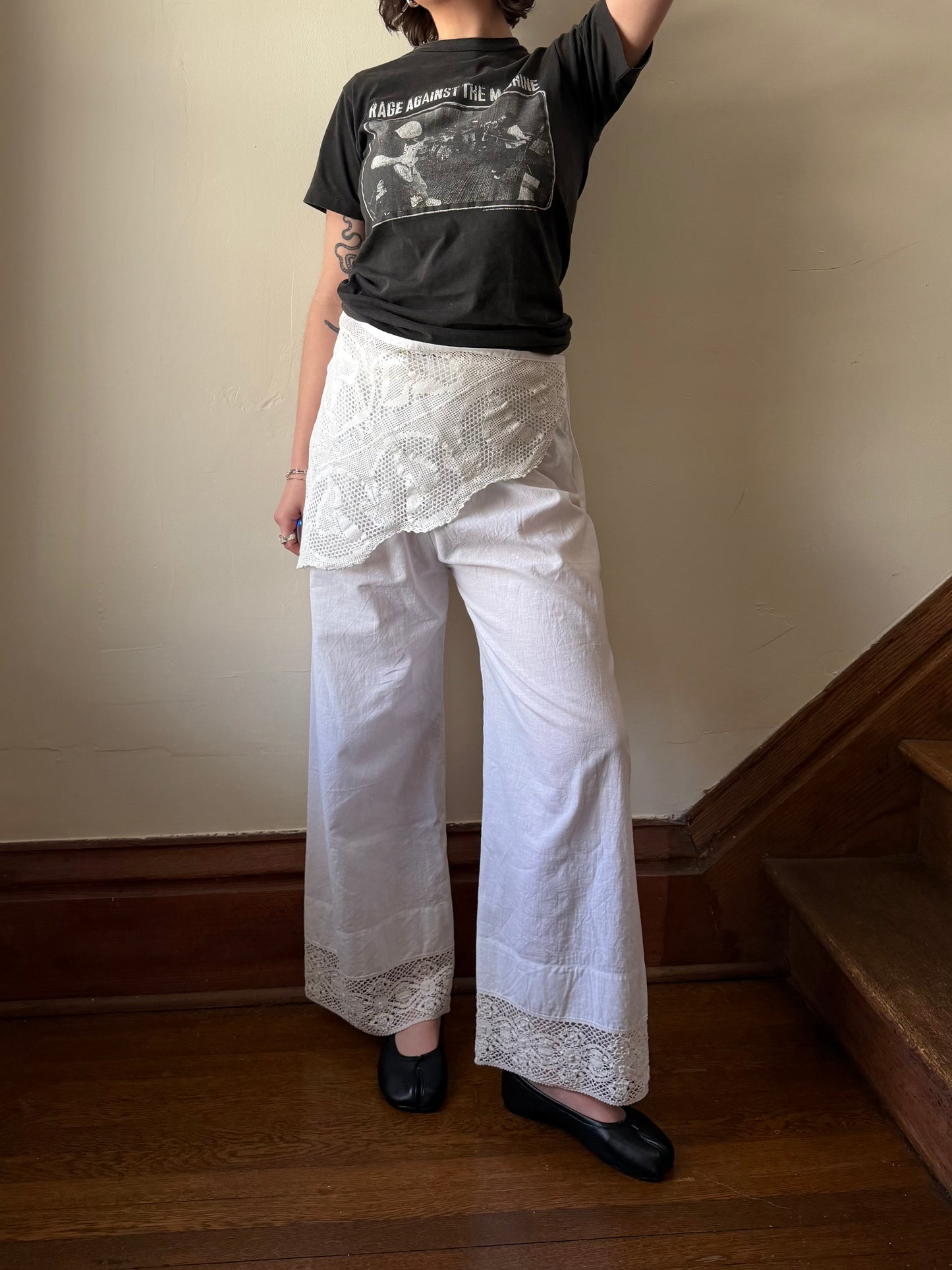 Crochet Hem Bloomer Pants w/ Apron [M/L]