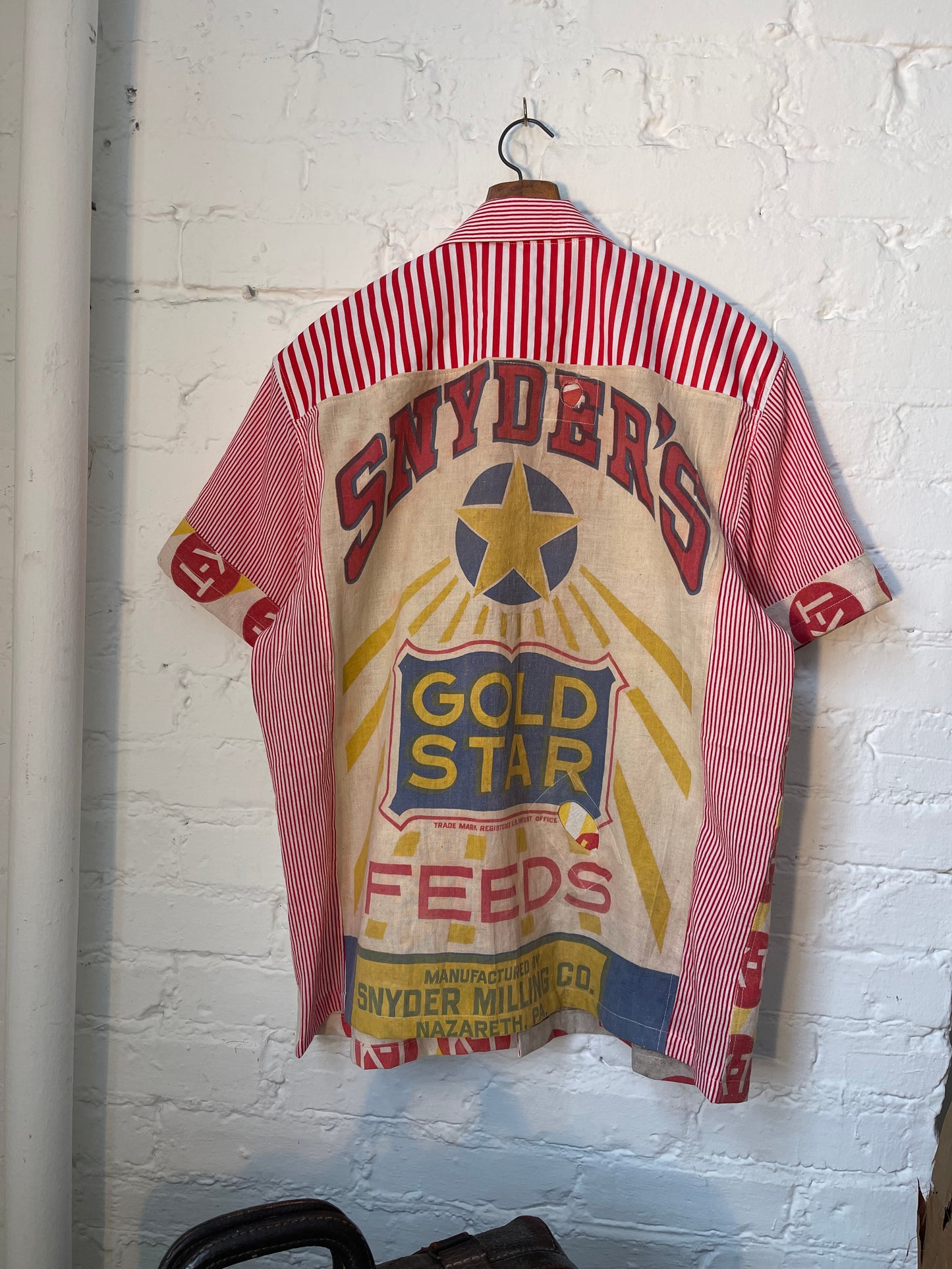 Gold Star Carnival Shirt [L]