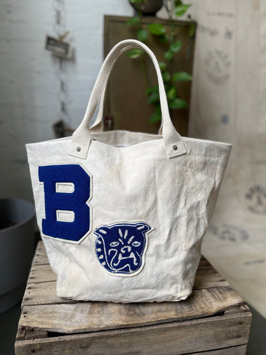 Bulldog Carryall Tote