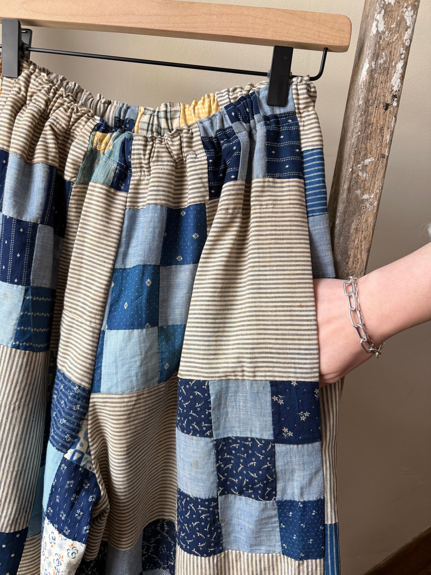 Antique Calico Quilt Topper Pants [M]