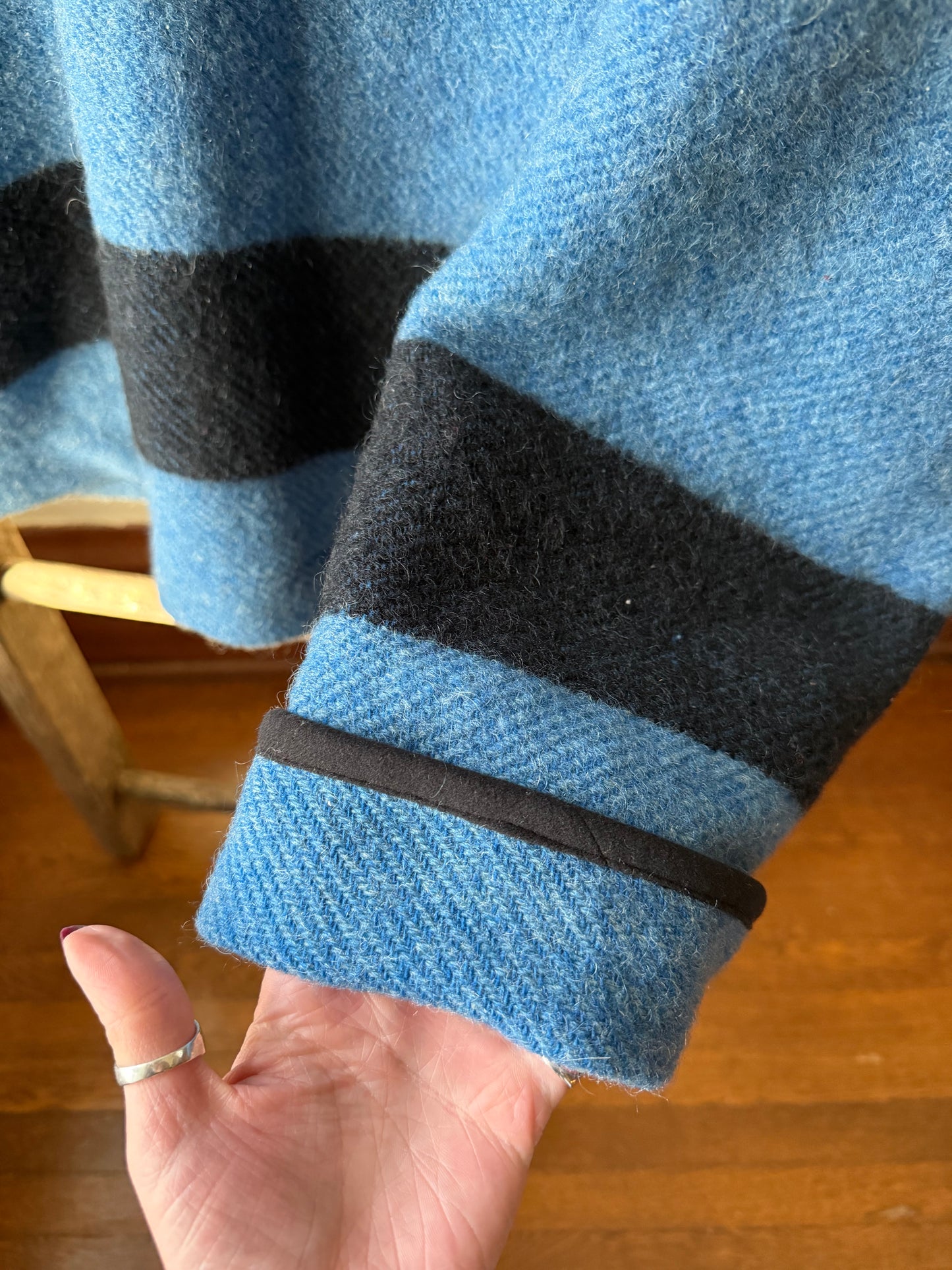 Blue Striped Blanket Coat [M/L]