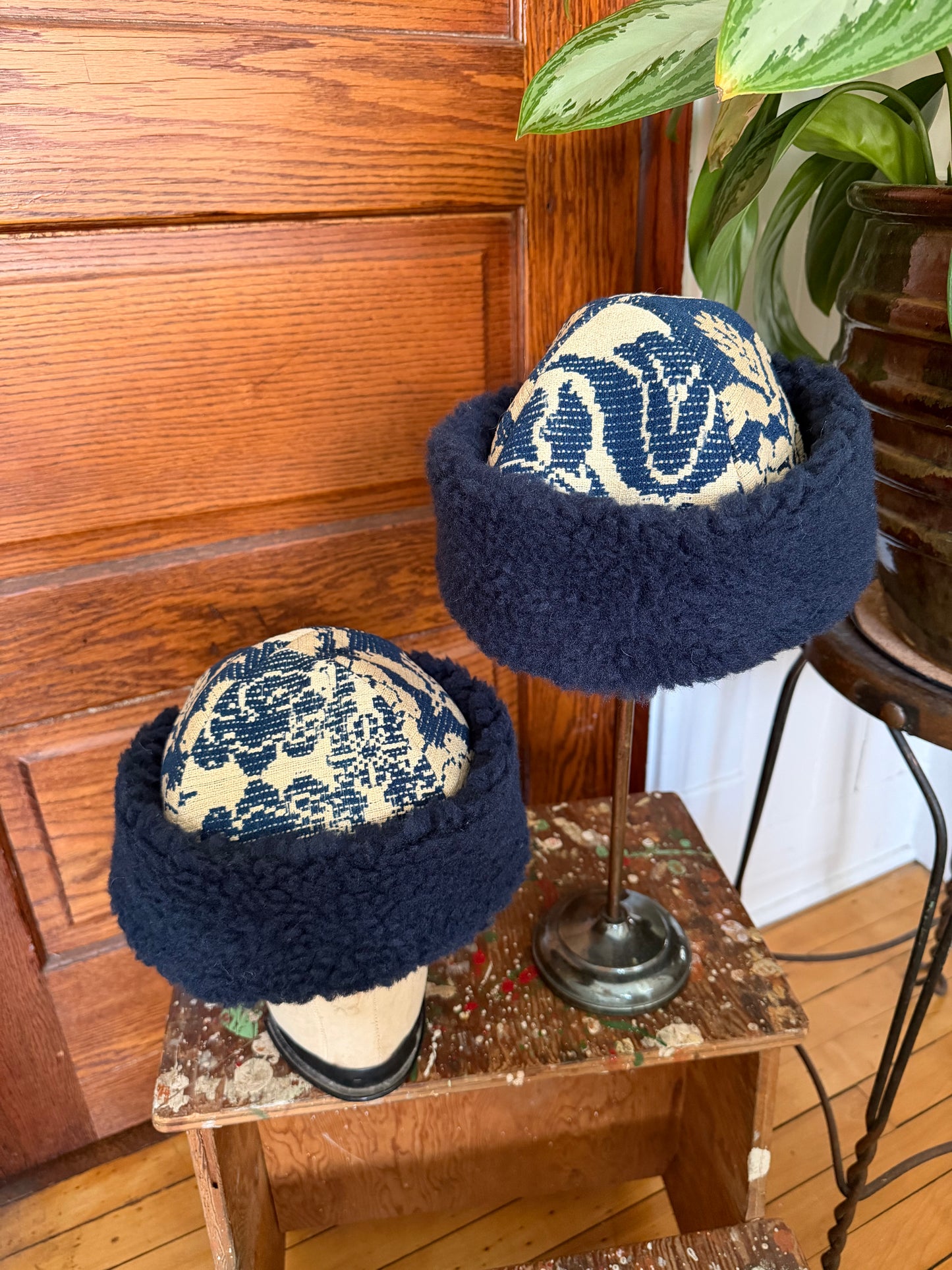 Coverlet and Sherpa Toque