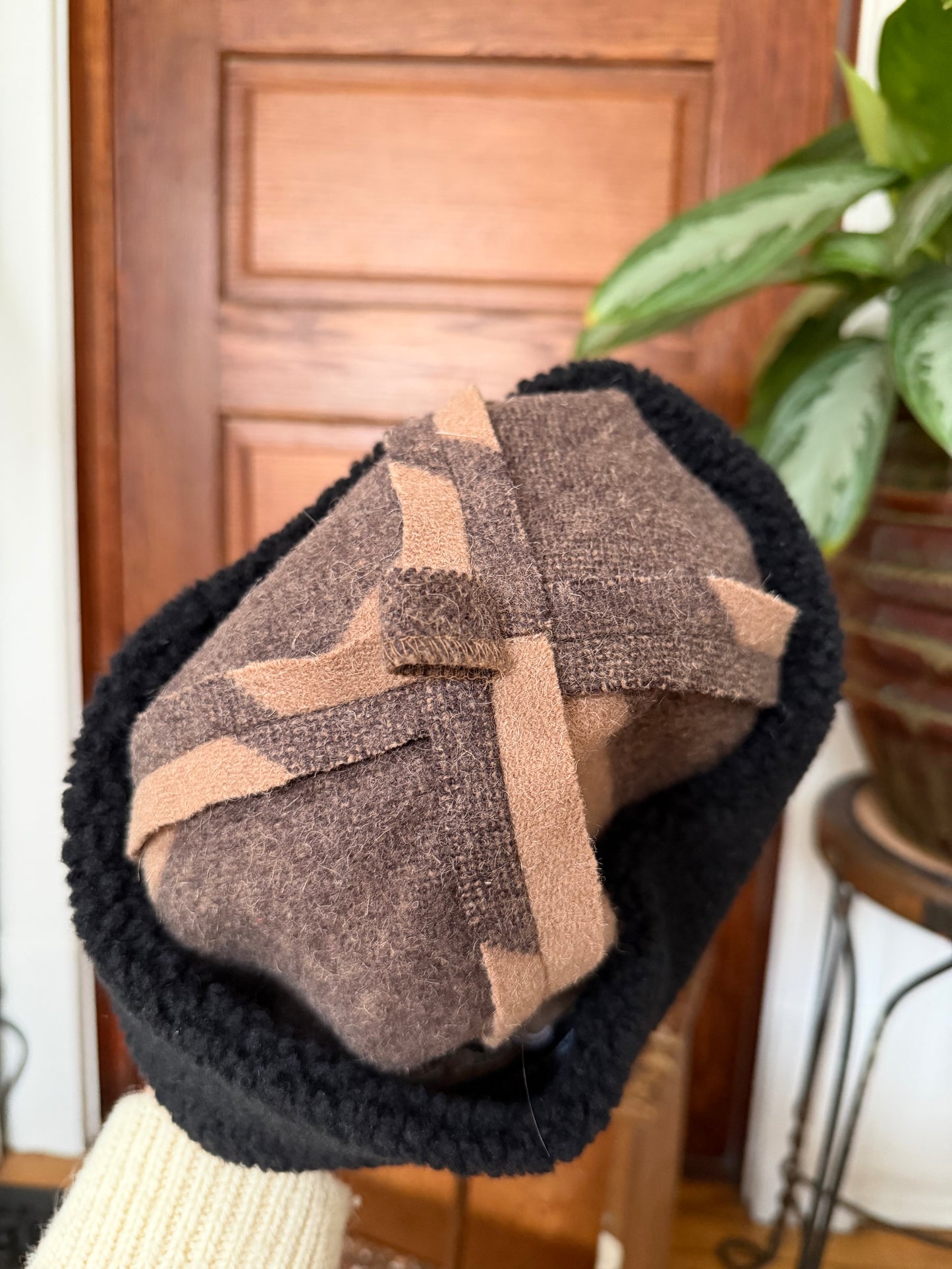 Brown Seam Wool Beanie [M/L]