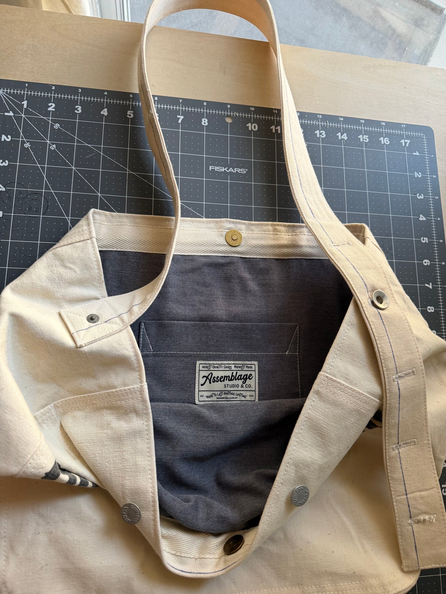 Thunander & Son Newspaper Bag