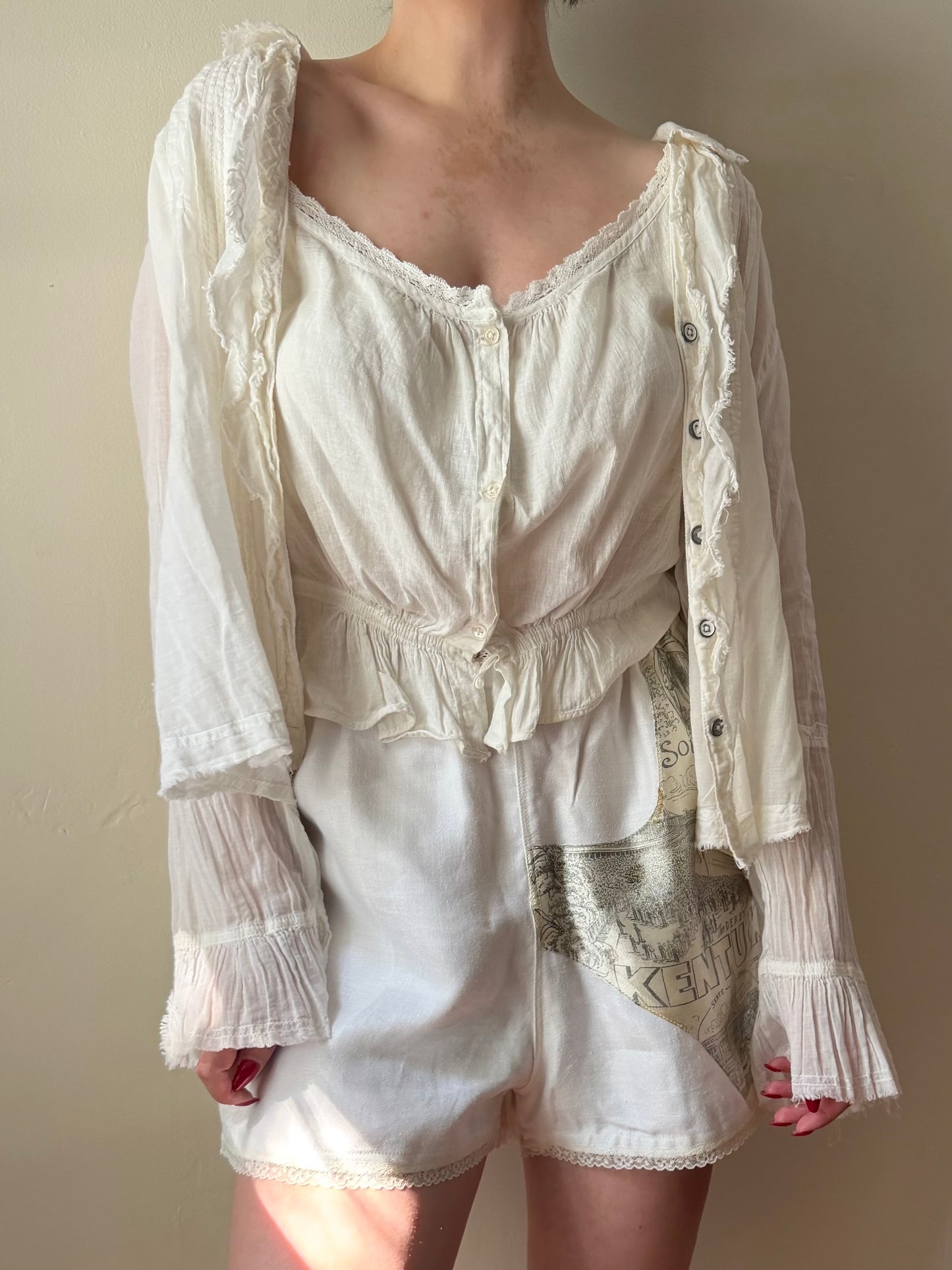 Linen Kentucky Souvenir Shorts [L]