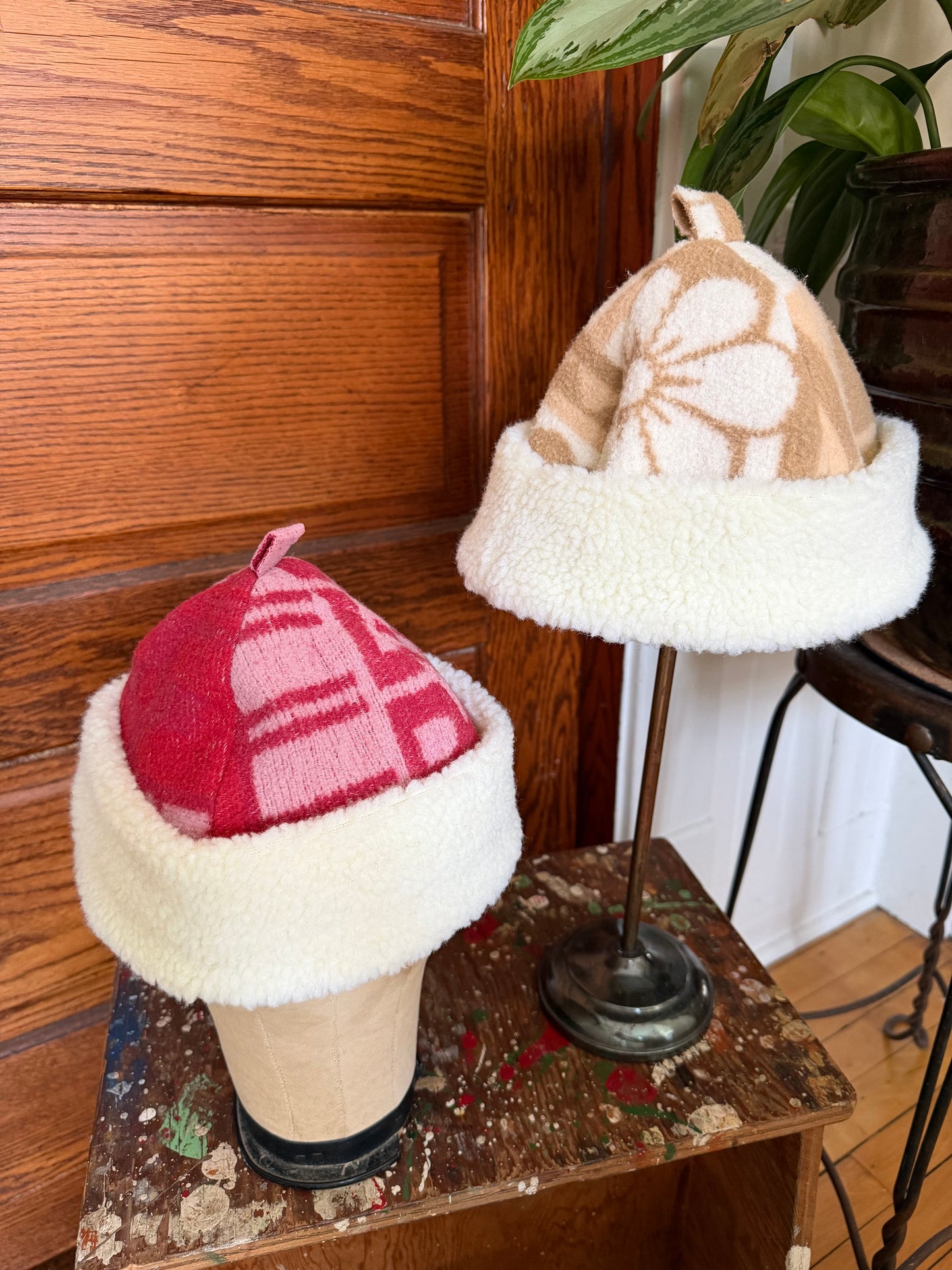 Camp Blanket Sherpa Beanie [S/M]